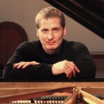 Daniel Glover headshot